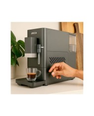 CAFETERA SUPERAUTOMATICA CON MOLINILLO 20BARES JOCCA